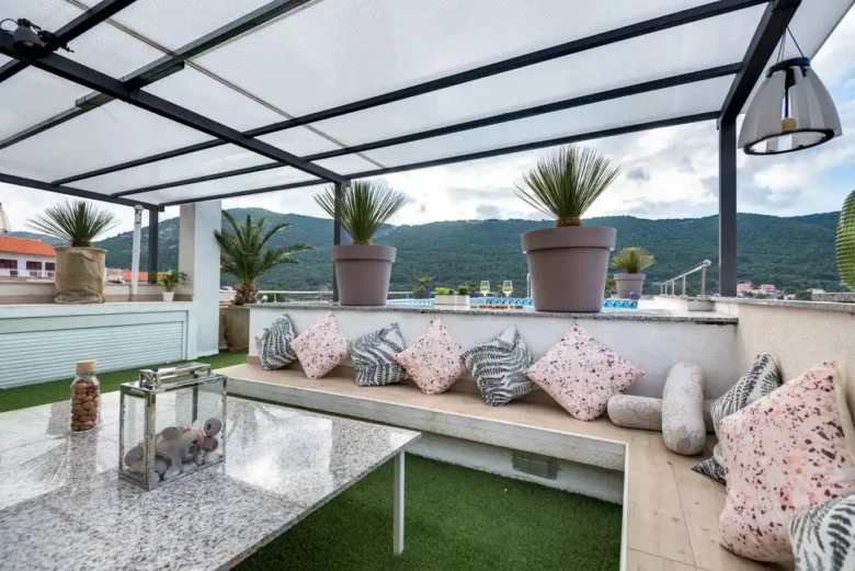 Grebastica Holidays Roko Pool